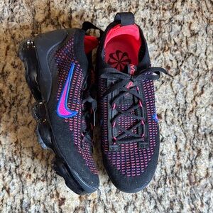 Nike Black and Pink Vapor Max Women’s 6.5 LIKE NEW